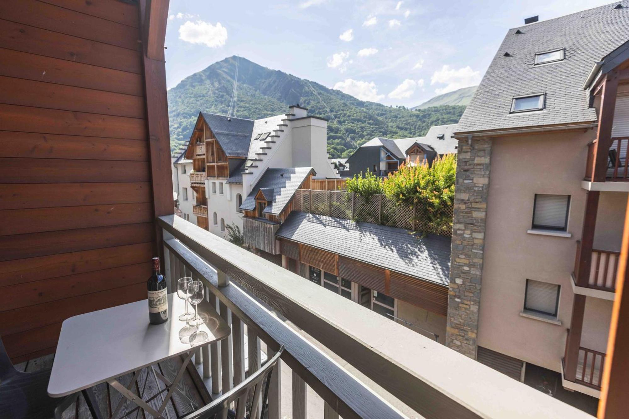 Apartament Le Rioumajou 2 - Grand T4 - Piscine - Centre St Lary Saint-Lary-Soulan Zewnętrze zdjęcie