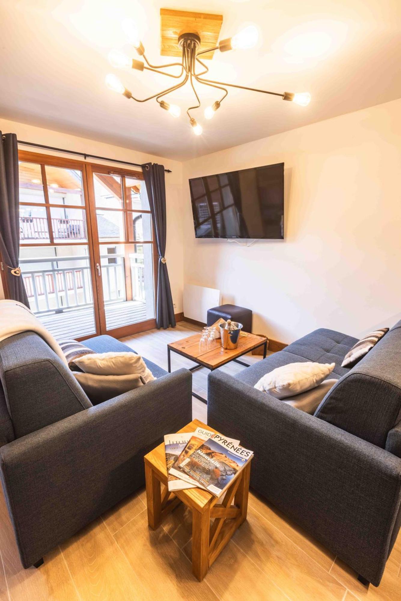 Apartament Le Rioumajou 2 - Grand T4 - Piscine - Centre St Lary Saint-Lary-Soulan Zewnętrze zdjęcie